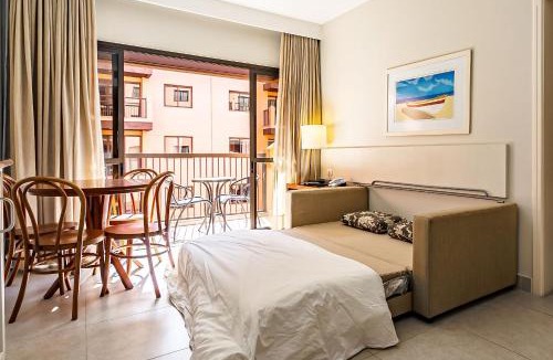 Jurere Apartment | Suite w/Beautiful View in Resort in Jurerê JBV252