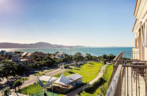 Jurere Resort | Renovated penthouse in a luxury resort ILC3503