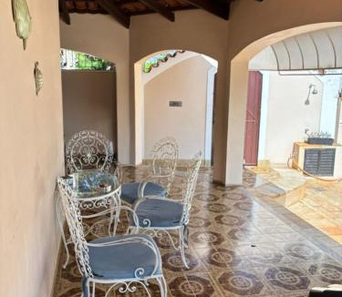 Vila Gardenia House | Quarto próximo ao Lago do Major 2
