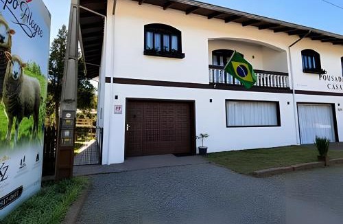 Campo Alegre House | Quarto dos Cedros - 04 Pousada Casarão