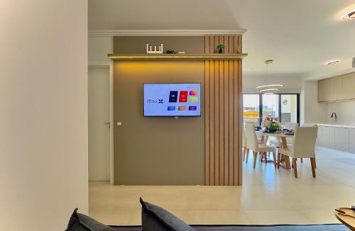 Praia da Armacao do Itapocoroi Apartment | Apto completo c piscina Playground cozinha completa tudo isso a 9min do Beto Carrero a 600m da PRAIA