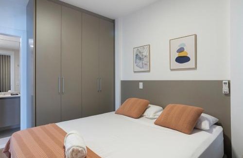 Gleba Fazenda Palhano Apartment | JH1003 Luxury in Gleba, Balcony, Total Air Conditioned