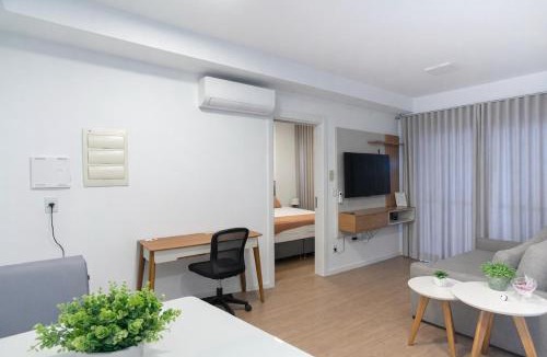 Gleba Fazenda Palhano Apartment | JH1003 Luxury in Gleba, Balcony, Total Air Conditioned