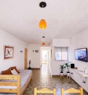 Bahia Blanca Apartment | PISO UNO - Gran Living Comedor y Habitación - PET FRIENDLY - AUTO CHECK IN 24 HS - Para 4 personas - No alquilamos a Bahienses por el momento