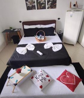 Tijucas Bed & Breakfast | Suíte Master, Ar cond, Tela Cinema 150" Netflix, Globo, Piscina Pousada Tijucas Lua Encantada