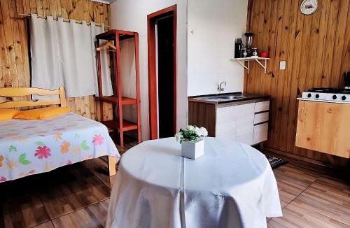 Osorio House | Cabana Cristal ll Campestre Em Sítio ll Wi-Fi 305Mpbs l Nomade Digital ll Táxi Fácil II Fogão Peq ll Quiosque Churrasqueira ll 6km da Estrada DoMar ll 8,1Km da Prefeitura e IFRGS Osorio II 7,2Km UFRGS Litoral II l 12km-MorroBorrusia I Festa do Peixe