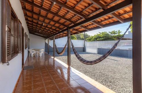 Meia Praia House | Casa com Churrasqueira e Rede a 210 m da Praia
