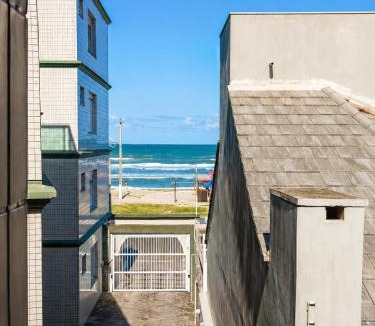 Tramandai Apartment | Roupa cama Wi-Fi garagem ar Cond beira mar 50 m