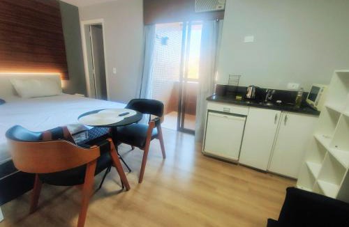 Alto da Rua Quinze Apartment | Studio 405 com cama King Size