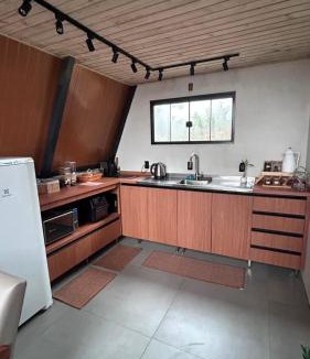 Alto Feliz House | Cabana Lunella