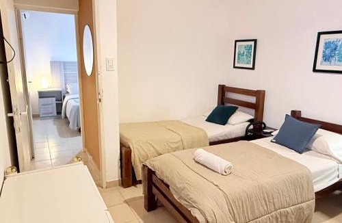 Villa Angela House | G2 Casa en Villa Ángela 2 dormitorios con Garage Independiente