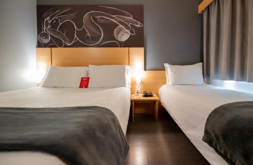 Sarandi Hotel | Ibis Porto Alegre Assis Brasil - Estacionamento Gratuito para hospedes