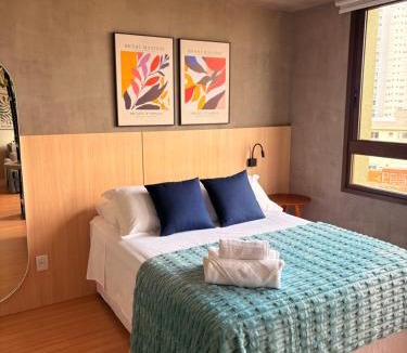 Rio Branco Apartment | Studio moderno, perto de tudo com garagem e ar