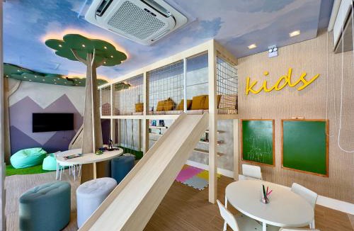 Itacolomi Apartment | Apartamento em Condomínio Frente-Mar com Piscinas, Jacuzzi Aquecida, Sauna, Academia, Brinquedoteca, Churrasqueira na Sacada, Cozinha Completa e Lazer de Home Club