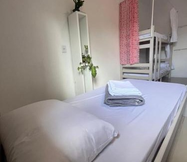 Muquem Bed & Breakfast | Hostel Feminino e Guest House Encanto da Paty, com acolhimento, natureza e boas histórias