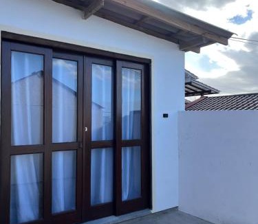 Ribeirao da Ilha Apartment | Studio simples e confortável no Ribeirão da Ilha