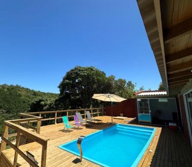 Paulo Lopes House | Casa com vista para a natureza e piscina