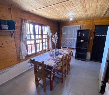 El Mollar House | Cabaña al pie de la montaña