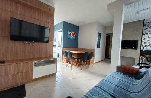 Ingleses Centro Apartment | Apartamento 100 metros da praia
