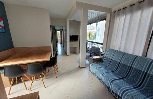 Ingleses Centro Apartment | Apartamento 100 metros da praia