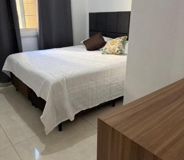 Tramandai Apartment | Apartamento térreo no Centro de Tramandaí, com ar condicionado, garagem e churrasqueira