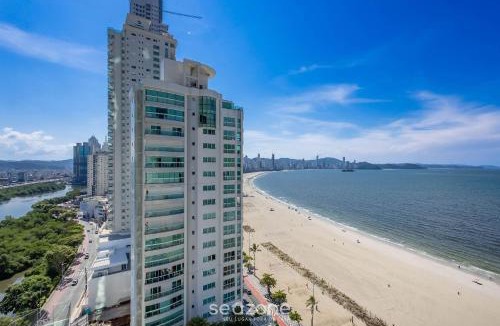 Centro Apartment | Apt with 2 suites beachfront in BC – EQC0801