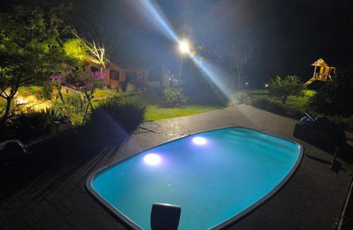 Tres Coroas House | Próximo ao Centro Budista e Gramado