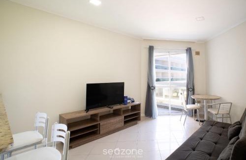 Morro das Pedras Apartment | Beachfront Condominium w/Pool in Morro das Pedras - PROs