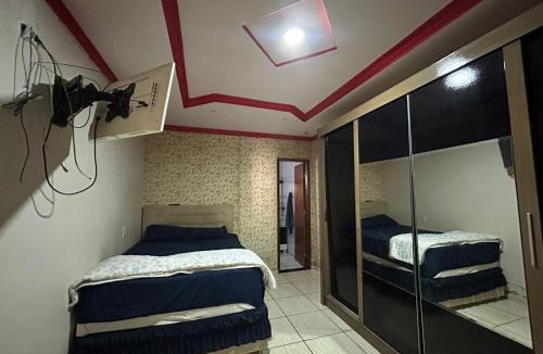 Esmeralda House | Família marques