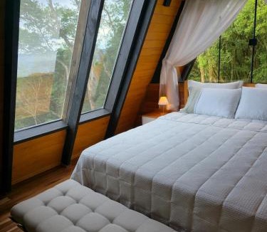 Caxias do Sul Ski Chalet | Cabana Bordô - Privacidade e Natureza na Serra Gaúcha