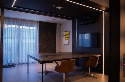 Aeroporto Apartment | Studio Completo Perto Hospital e Shopping