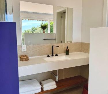 Florianopolis Apartment | Jungle View Suite Cozy Casa Brasil