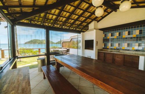 Village da Ferradura Villa | House with 5 suites on the sand of Ferradura Beach