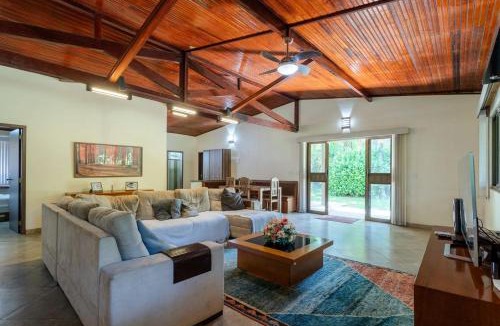 Sepetiba House | Chacara Morada do Sol com Piscina e Churrasqueira