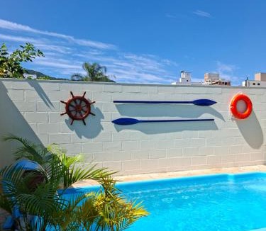 Praia da Armacao do Itapocoroi Hotel | PENHAFLAT, STUDIO COMPLÉTO, C COZINHA E GARAGEM , A 700 m do parque e 120 m da praia