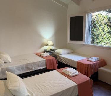 Ezeiza Bed & Breakfast | Cuatro Soles