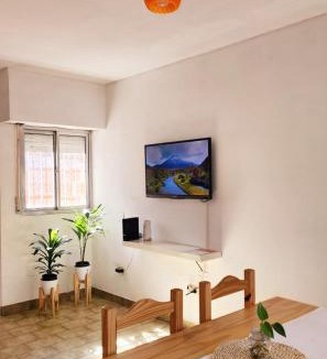 Bahia Blanca Apartment | PISO UNO - Gran Living Comedor y Habitación - PET FRIENDLY - AUTO CHECK IN 24 HS - Para 4 personas - No alquilamos a Bahienses por el momento
