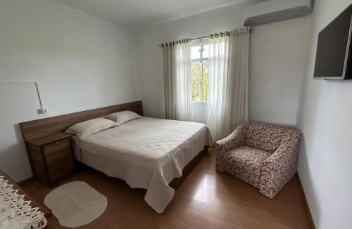 Pomerode House | Morada dos Pomares