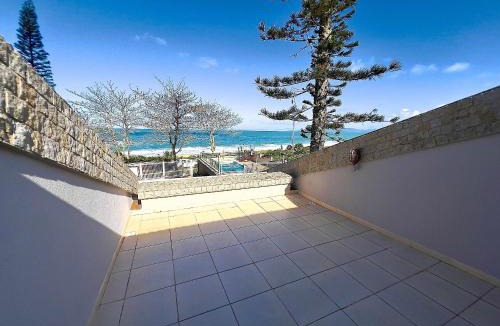 Estaleiro Villa | ASA | Casa Frente Mar | Pé na Areia | Piscina | BC