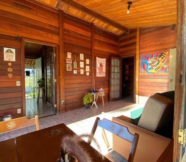 Sao Roque House | Casa de Madeira com Piscina - NATAL E ANO NOVO - PetFriendly