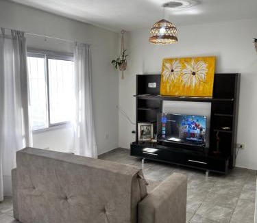 Catamarca Apartment | Departamento con patio y garaje y parrilla