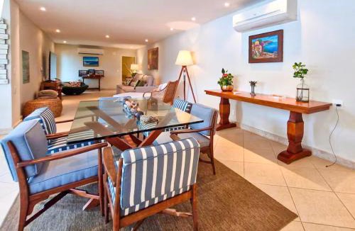 Vila Velha Villa | NOVO Mansão Pé na Areia com Heliponto, 1 Piscina, 1 Hidro, Sauna e 5 Quartos