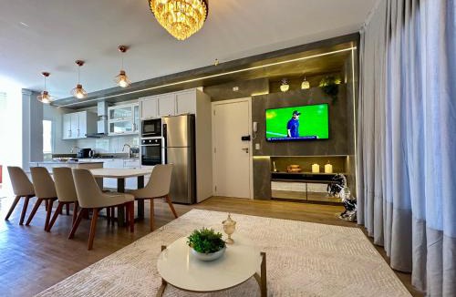 Bombas Apartment | Cobertura finamente mobiliada com jacuzzi