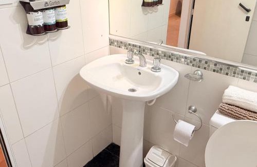 Villa Angela Apartment | G6 Monoambiente King con Cochera en Villa Ángela