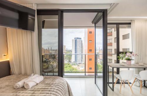 Agua Verde Apartment | Varanda panorâmica | Suíte Comfort Batel