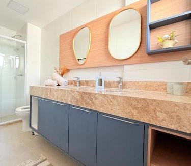 Centro Apartment | Cobertura com Piscina Privativa em Resort Pé na Areia
