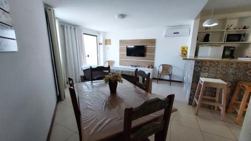 Praia Grande Apartment | Charmoso triplex pé na areia