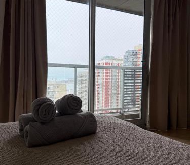 La Perla Apartment | MarDelSuites - Studios Modernos Piso Alto - Vista al Mar, Cochera Opcional, AC, Pileta, 2min Playa