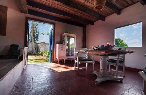Praia Grande House | House in Arraial do Cabo with a View of Praia Grande
