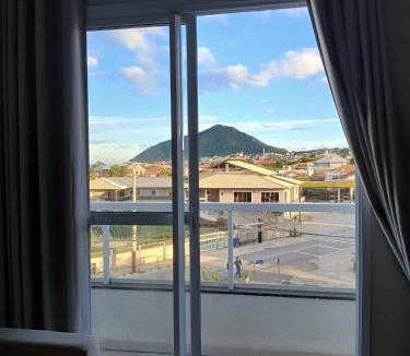 Santinho Apartment | Apto Moderno na Praia - Sacada Vista Panorâmica
